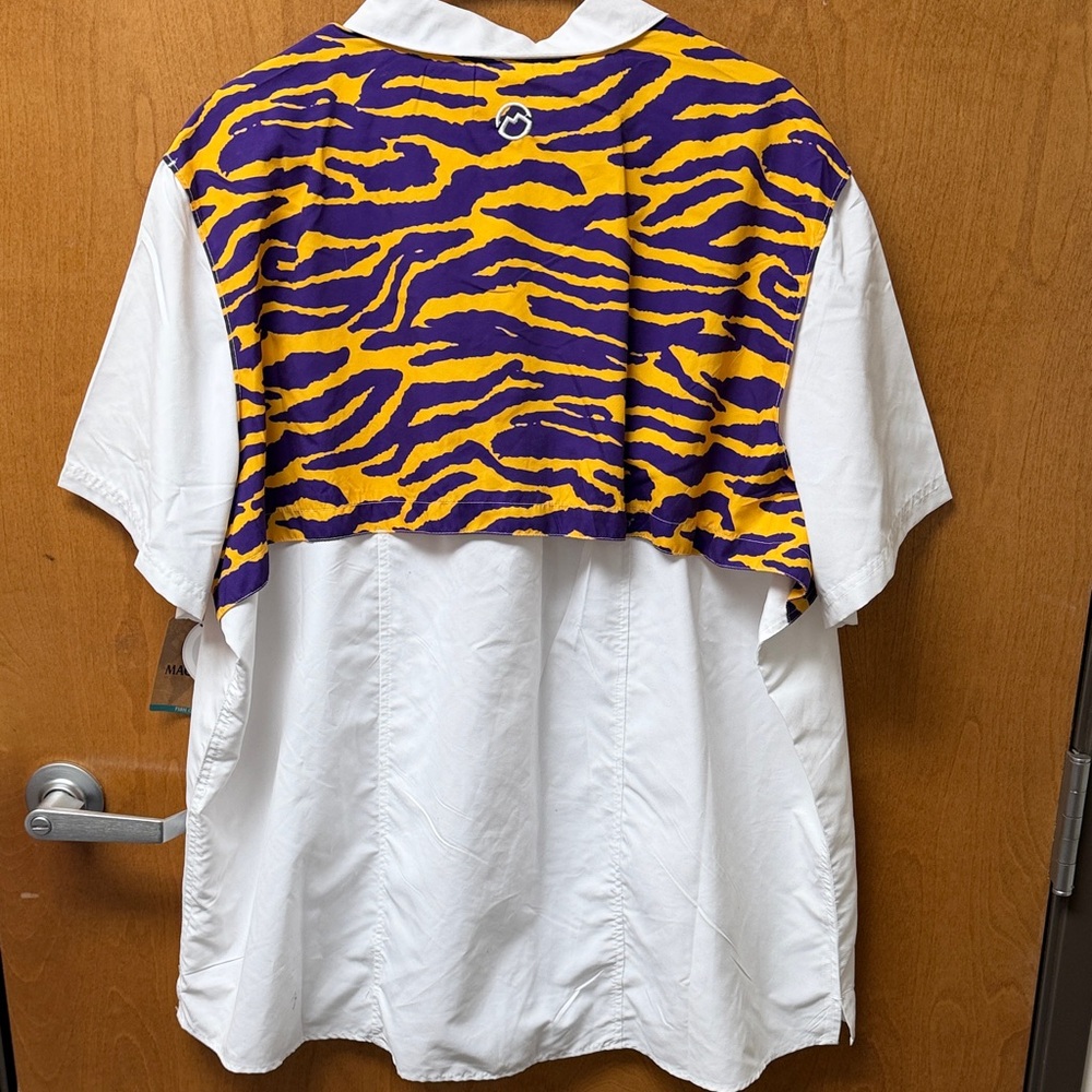 NWT Magellan Outdoors White Casual Button Down Shirt w/ LSU Accent On Back - Picture 6 of 9